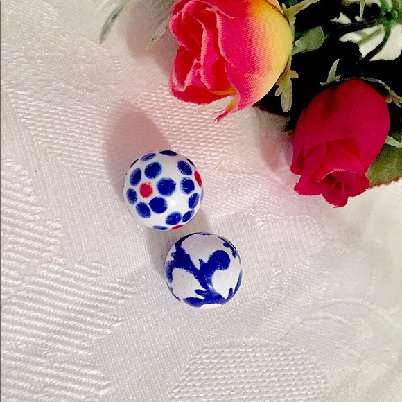 💙Vintage Hand Painted Red, White Blue Beads❤️ - Picture 5 of 5